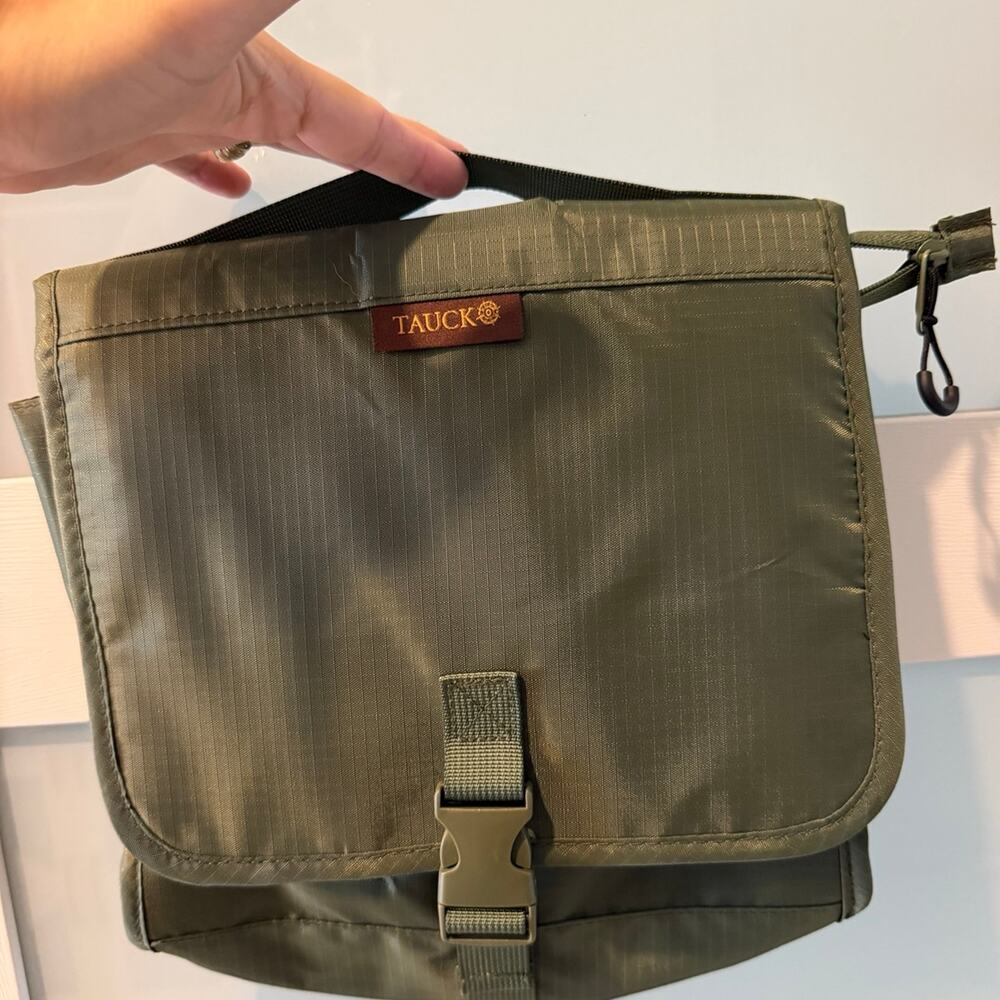 Tauck Small Travel Bag Green